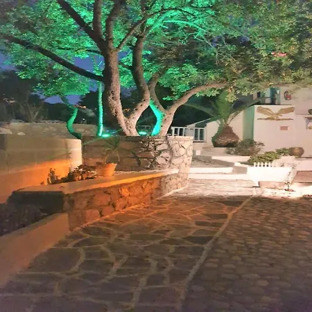 Spacious Room In Creta For 3 People, With Ac, Swimming Pool And Nature-2