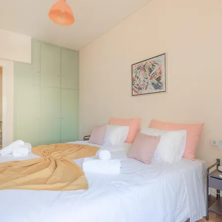 Athena'S Heraklion City Center Apartment-2