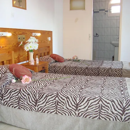 Arkadi Apartments By Estia.-3