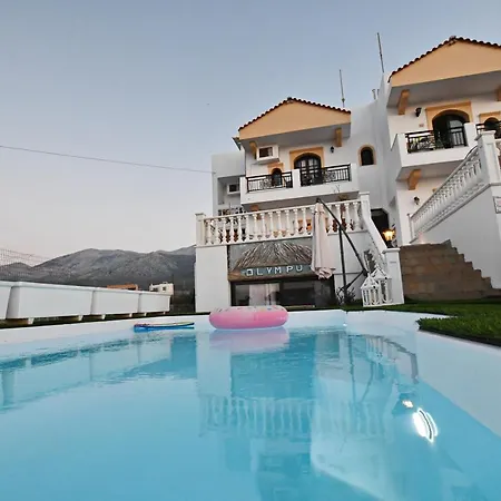 Olympus Studios & Bungalows-3