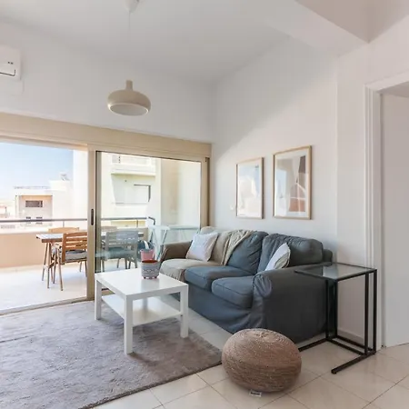 Lovely Apartment Close To The City Center-3