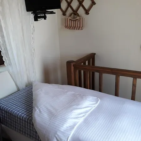 Koutouloufari Cosy Cretan Cottage-3