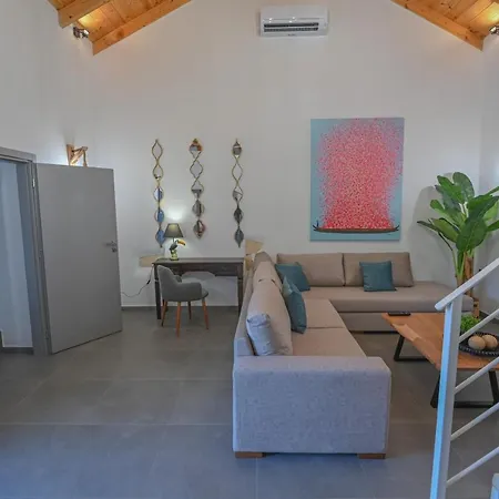 Villa Garifalia With Sauna & Hydromassage-3