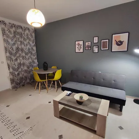 Em.Ma Home-3