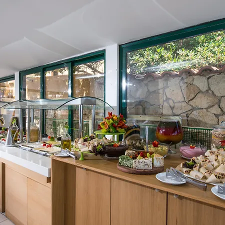 Elmi Beach Hotel&Suites-3