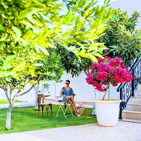 Yiannis Manos Hotel Resort-2