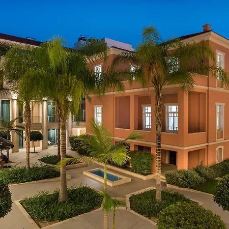 Trianon Luxury Apartments & Suites-2