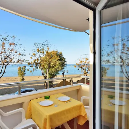 Katerina Rooms For Rent-3