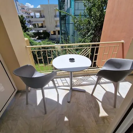Maria'S Sharing Apartment-2