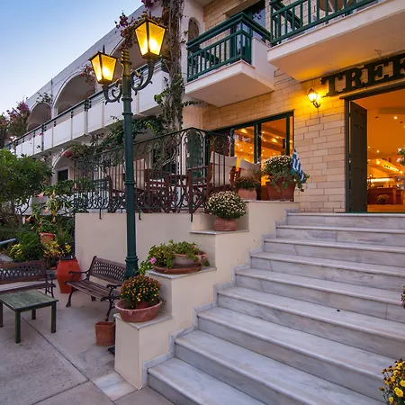 Trefon Hotel Apartments And Family Suites-3
