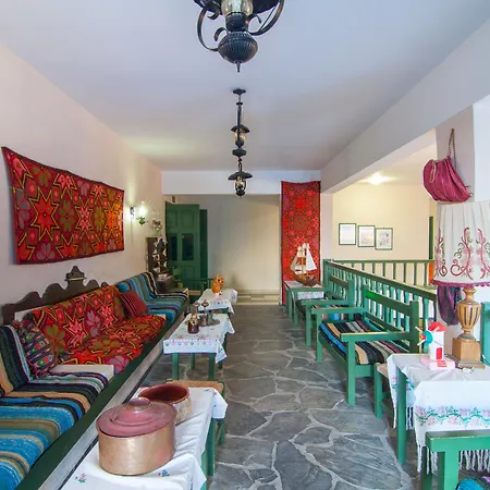 Trefon Hotel Apartments And Family Suites-2