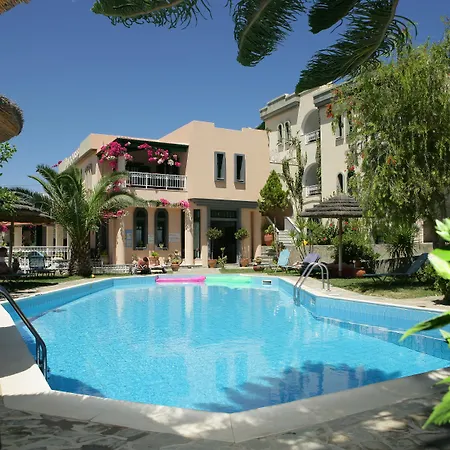 Aquarius Exclusive Hotel - Breakfast And Meal Included-3
