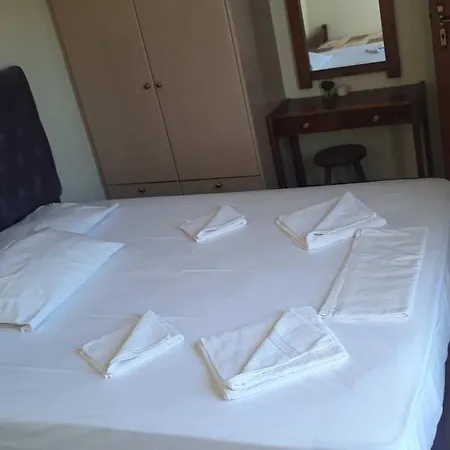 Pela Apartments-3