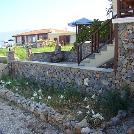 Drapanias Beachfront Apartments - Marinakis-2