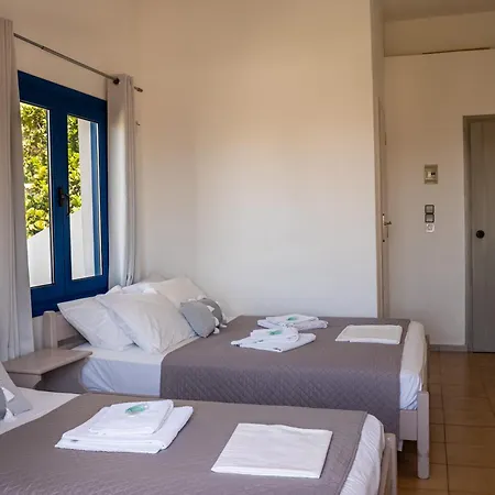 Giannis Rooms-2