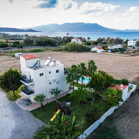 Martimi Private 3 Apartments With Pool, Heated Jacuzzi And Sauna, 2 Apartments With Sea View, 200M From Beach, Bbq, Playground, Mini Football Pitch-2