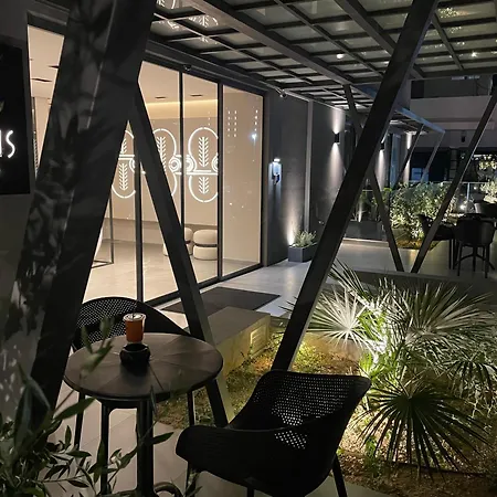 Lavris City Suites-3