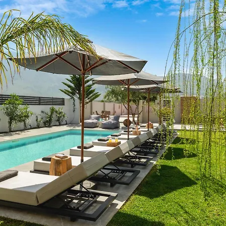 Hypnosis Beachside Villa With Private Heated Pool-3