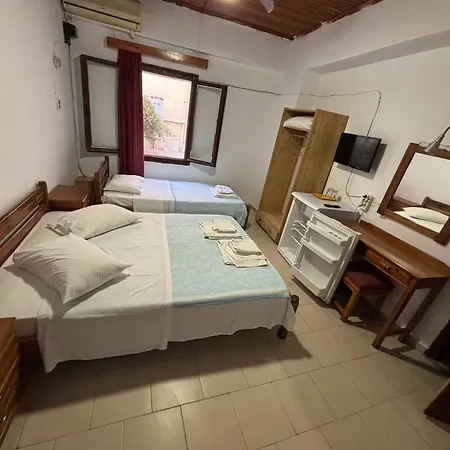 Stelios Rooms To Rent-2