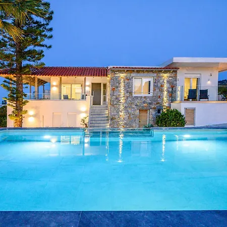 Queen'S Gem Luxury Villa - Heated Jacuzzi & Pool-3