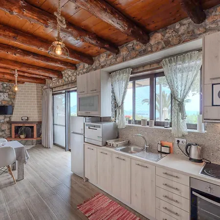 Souda Bay Cottage-2