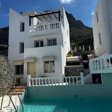 Step Into A World Of Nature One Room Private Suite Shared Pool-3
