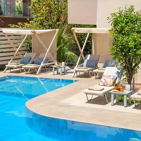 Island Villa Heated Pool-2
