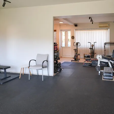 Antonis Apts, Physio Fitness Retreats-3