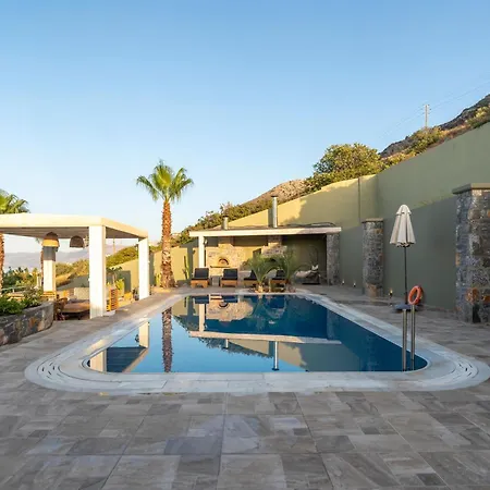 Royal Hill Villa - Private Pool - Sleeps 8-3