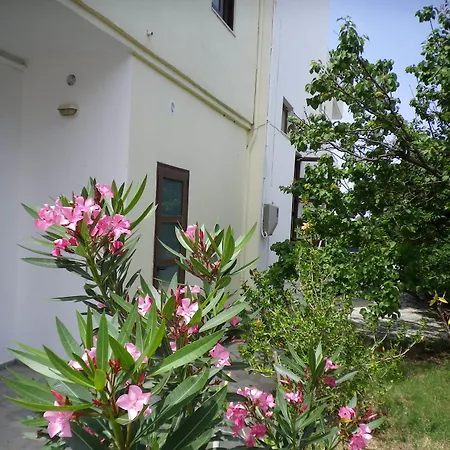Mastorakis Hotel And Studios-2