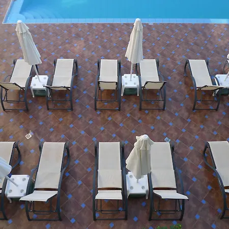 Theros Hotel-2
