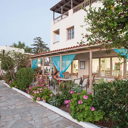 Panorama-Seaview Studios & Apartments-3