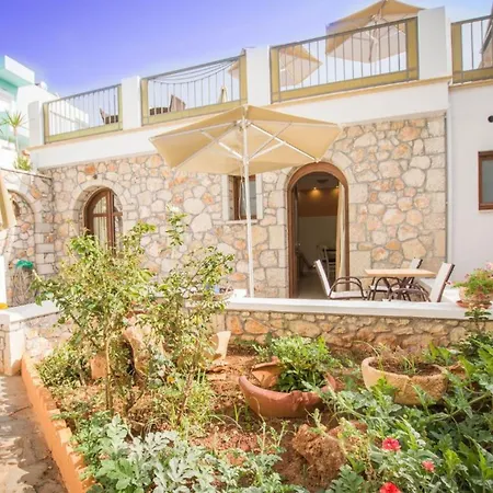 W Suites By Estia Ex Camelot-3