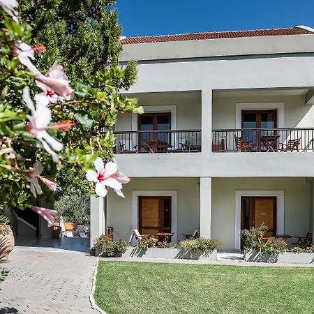 Casa Maria Hotel Apts-3