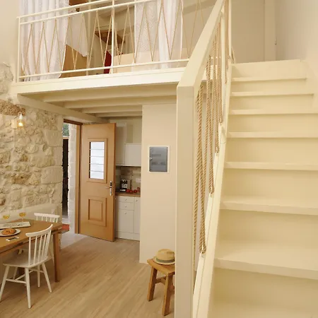 Veranda Rossa Suites-3