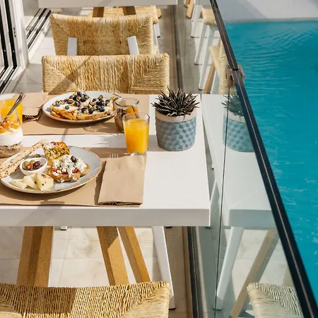 Cyano Hotel-3