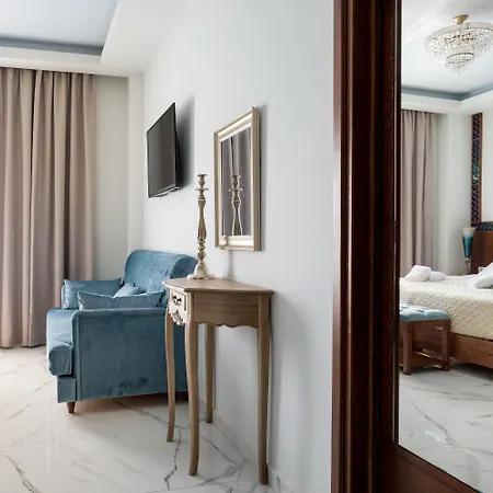 Vener Luxury Suites-2