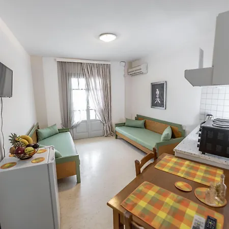 Helen Suites-3