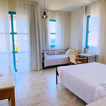 Hotel Plakures-3