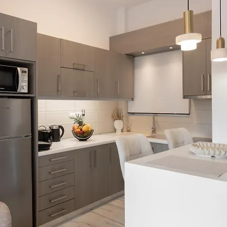 Diogenis Luxury Apartment Sea View-2