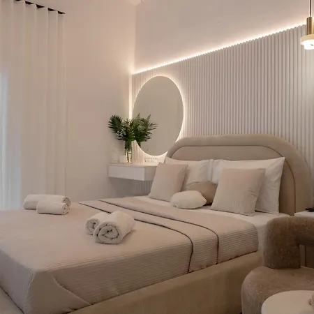 Diogenis Luxury Apartment Sea View-3