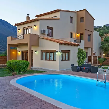 Family Villa Ellis Plakias With Private Pool 200M To The Beach Walking Distance To The Amenities-2