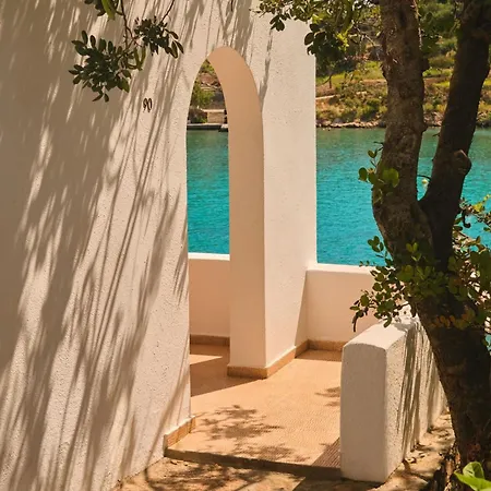 Minos Beach Art Hotel, A Member Of Design Hotels-3