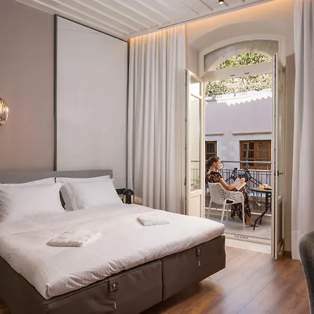 Veneri Boutique Suites-3
