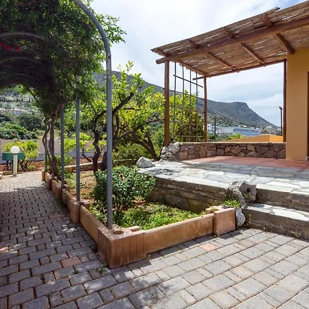 Ida Villa-2
