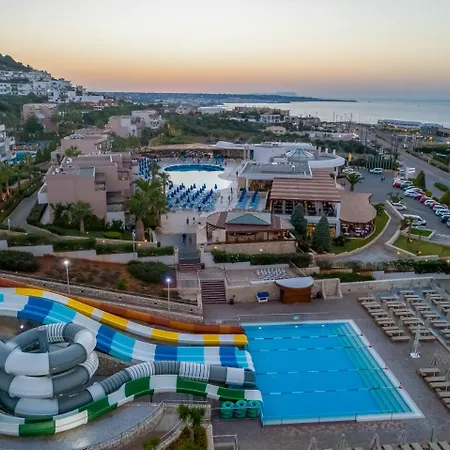 Grand Hotel Holiday Resort-2
