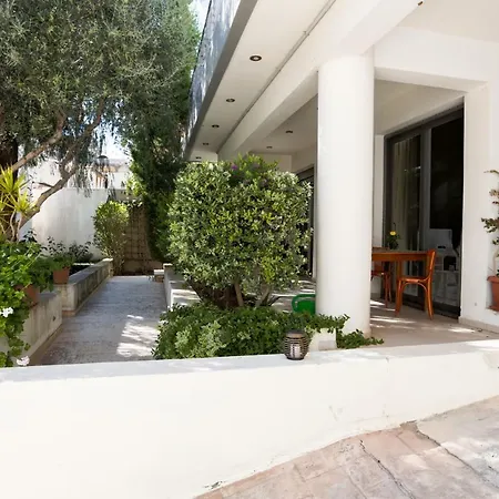 Katia'S Pepper Tree Apartment-3