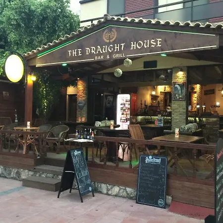 The Draught House Pub-Inn-2