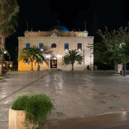 Blue Elegance City Center Heraklion Apartment-2