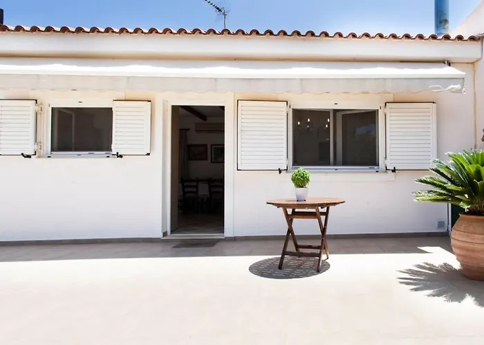 Beautiful Holiday House Near The Sea Sissi